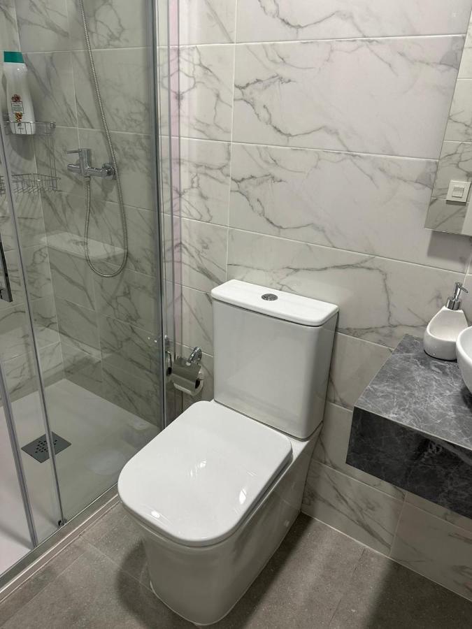 Fantastico Piso A 5 Minutos De La Estacion De Bus Y Tren A Metros De La Playa Apartment Malaga Ngoại thất bức ảnh