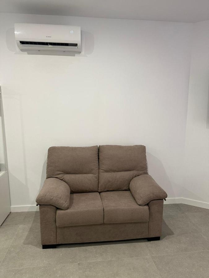 Fantastico Piso A 5 Minutos De La Estacion De Bus Y Tren A Metros De La Playa Apartment Malaga Ngoại thất bức ảnh