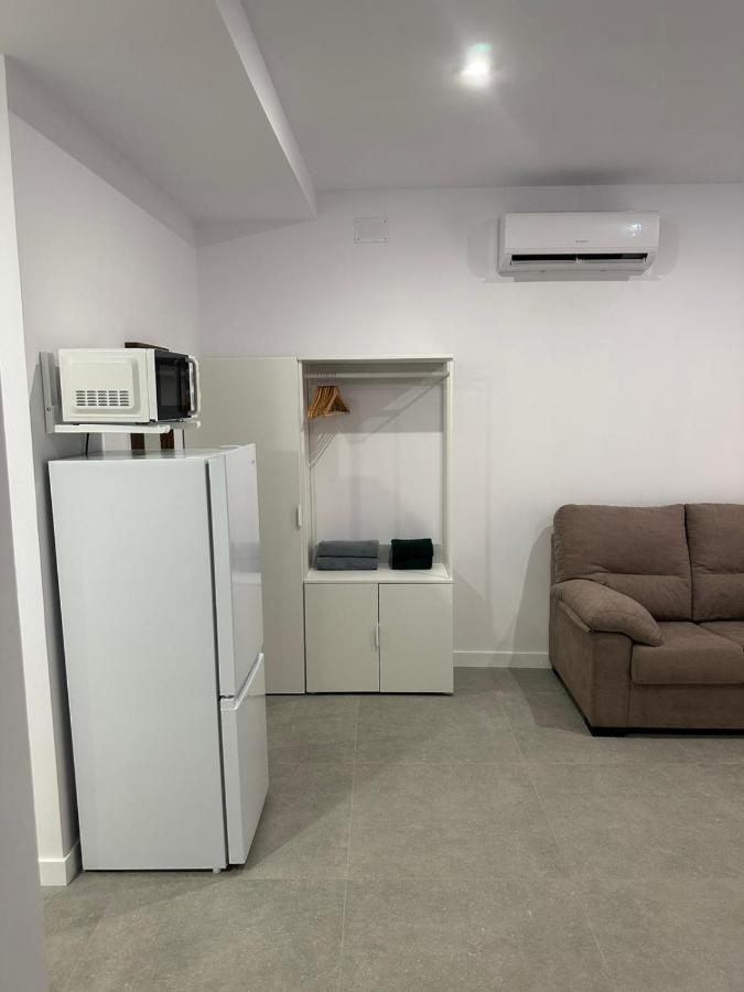 Fantastico Piso A 5 Minutos De La Estacion De Bus Y Tren A Metros De La Playa Apartment Malaga Ngoại thất bức ảnh