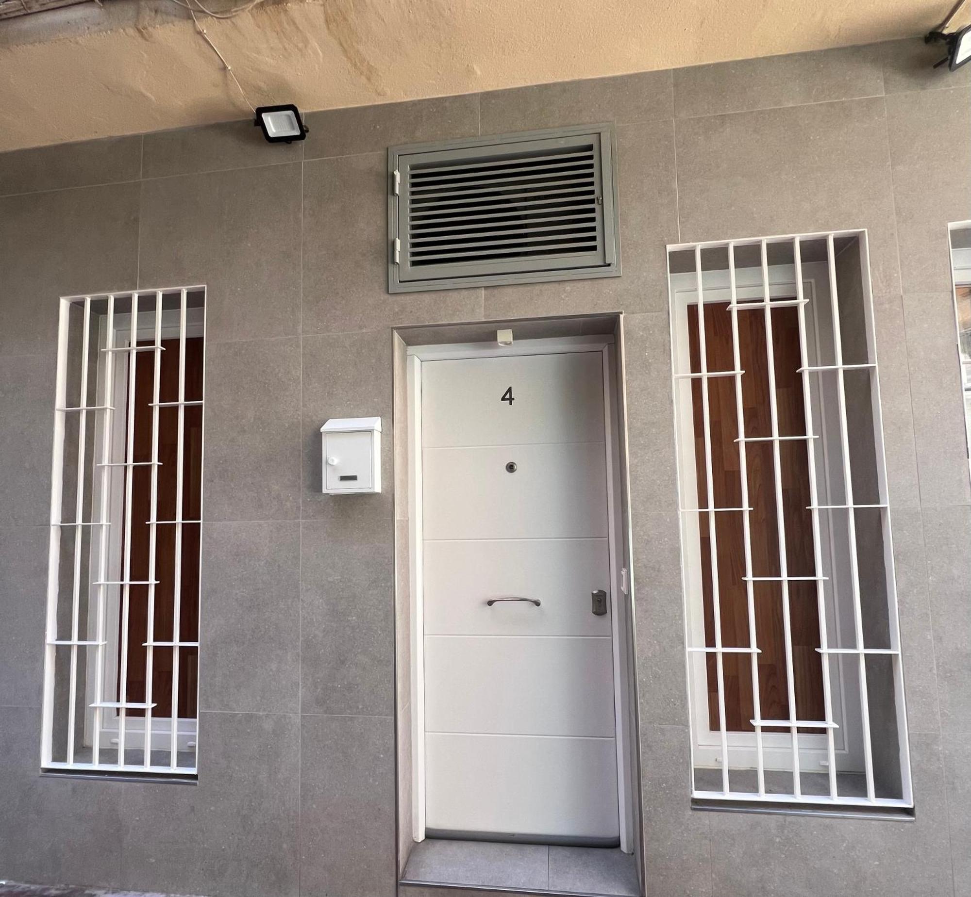 Fantastico Piso A 5 Minutos De La Estacion De Bus Y Tren A Metros De La Playa Apartment Malaga Ngoại thất bức ảnh